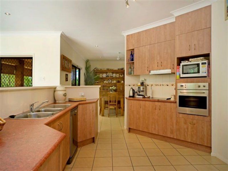 5 Barlee Place, Maudsland QLD 4210