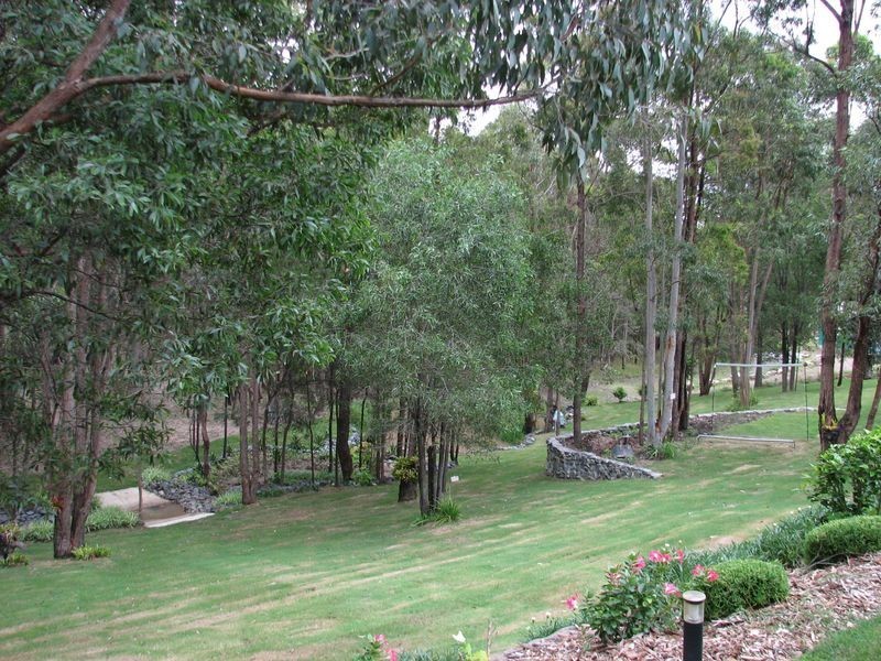 5 Barlee Place, Maudsland QLD 4210