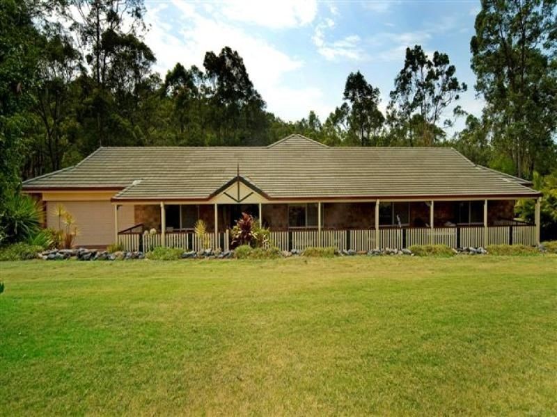 5 Barlee Place, Maudsland QLD 4210