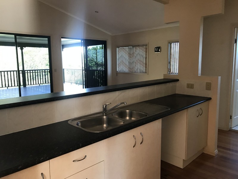 57 Manra Way, Pacific Pines QLD 4211