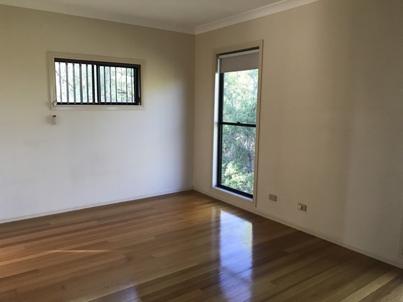 57 Manra Way, Pacific Pines QLD 4211
