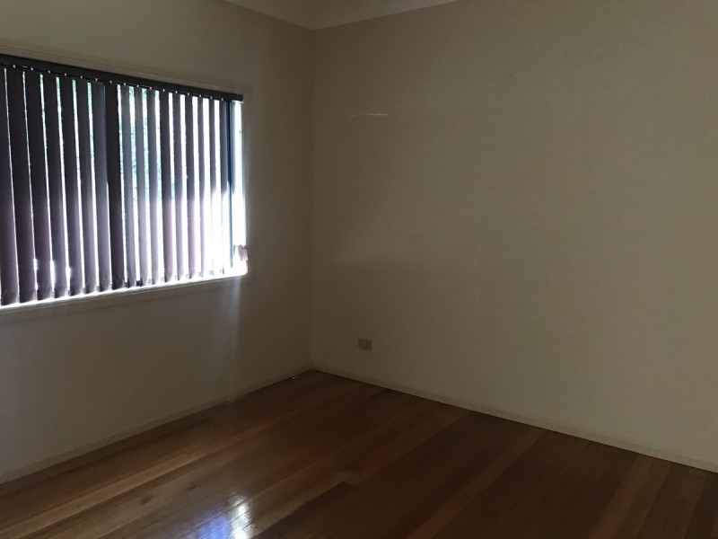 57 Manra Way, Pacific Pines QLD 4211