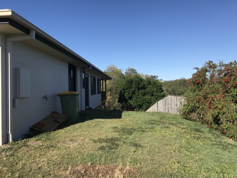 57 Manra Way, Pacific Pines QLD 4211
