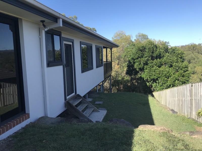 57 Manra Way, Pacific Pines QLD 4211