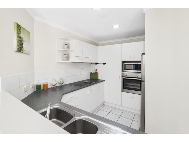37 Bards Court, Nerang QLD 4211
