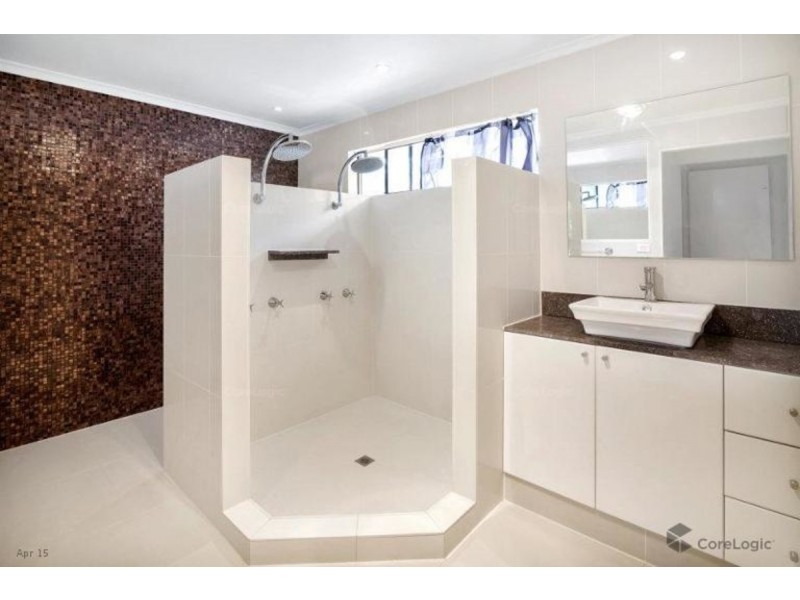 32 Forrest Avenue, Molendinar QLD 4214