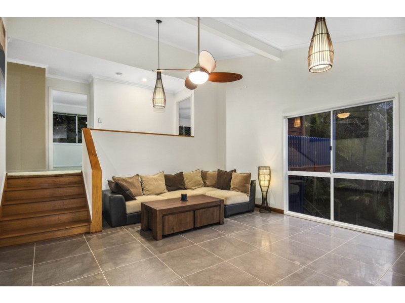 13 Bellona Court, Pacific Pines QLD 4211