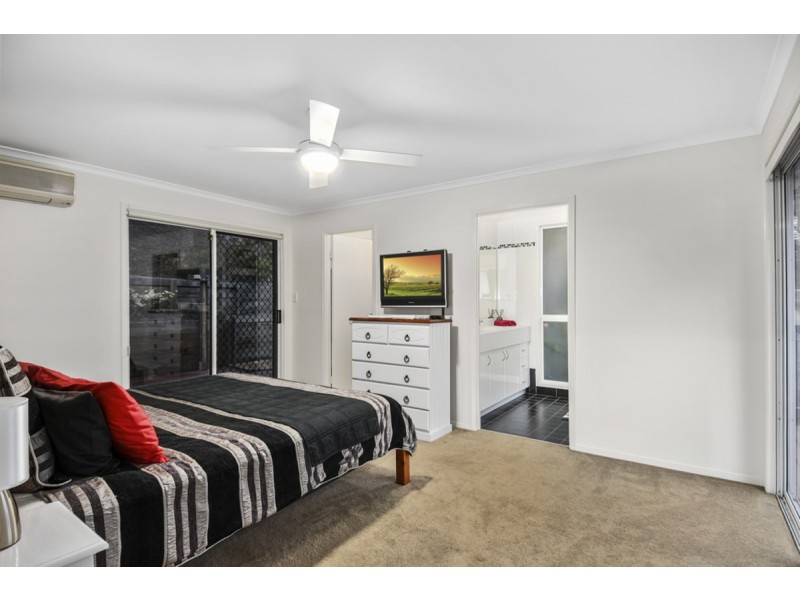 13 Bellona Court, Pacific Pines QLD 4211