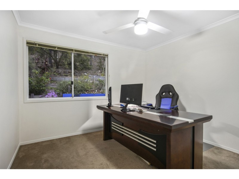 13 Bellona Court, Pacific Pines QLD 4211