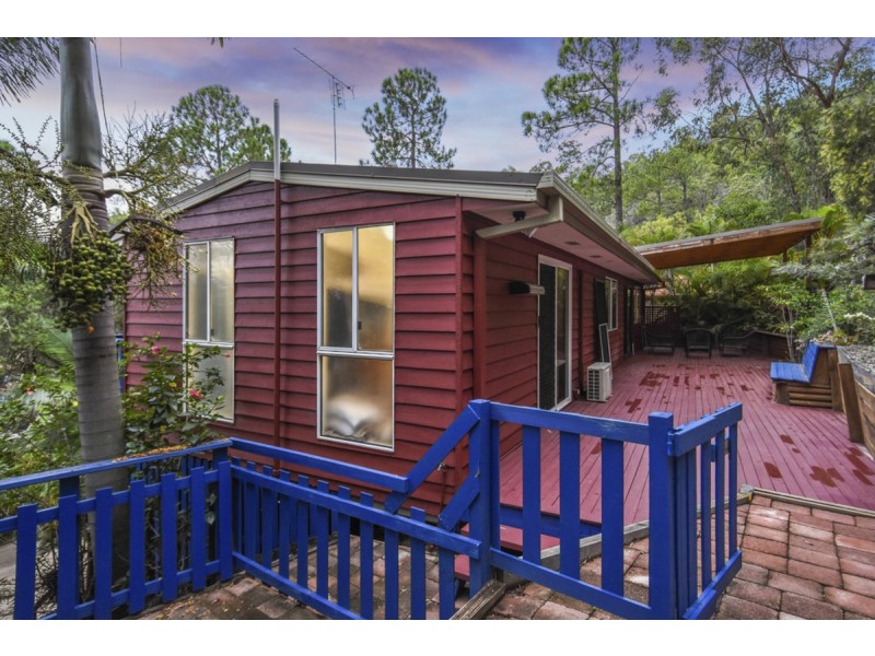 13 Bellona Court, Pacific Pines QLD 4211