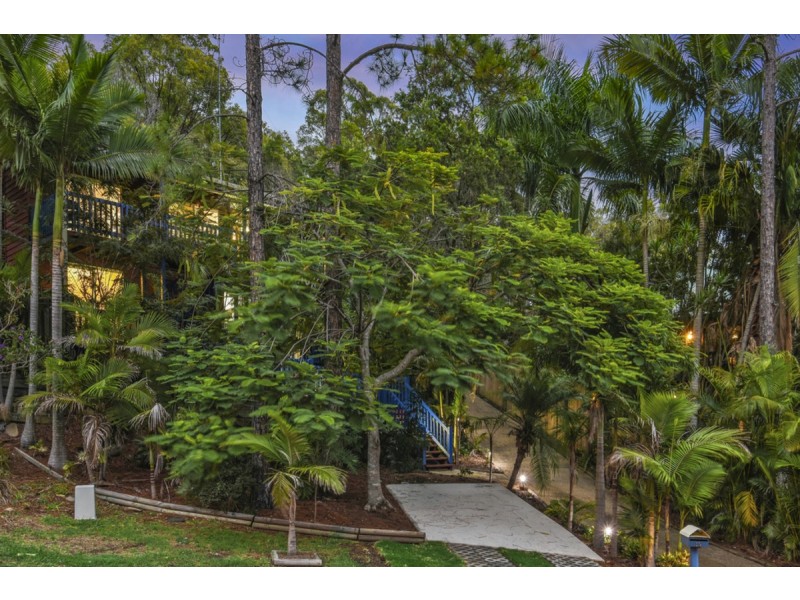 13 Bellona Court, Pacific Pines QLD 4211