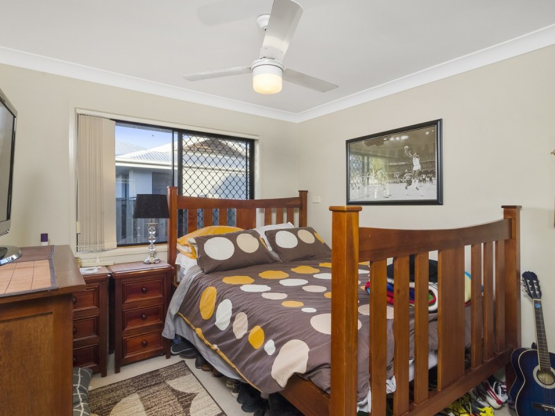 72 Regatta Avenue, Oxenford QLD 4210