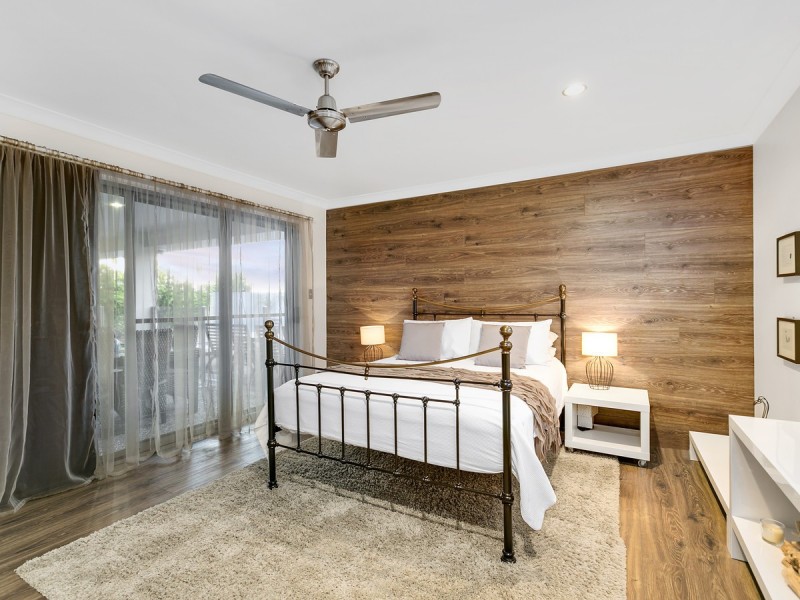 26 Fletcher Crescent, Pacific Pines QLD 4211