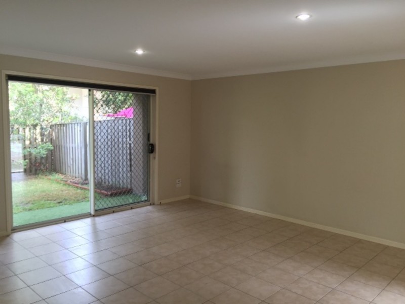 13/1-3 Carnarvon Court, Oxenford QLD 4210