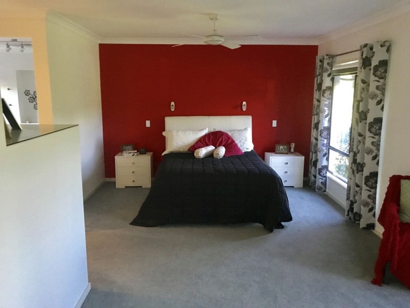 6 Essen Place, Oxenford QLD 4210