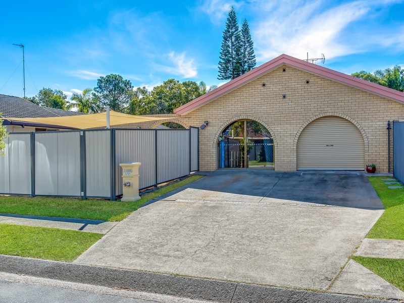 2/57 Darnel Street, Elanora QLD 4221