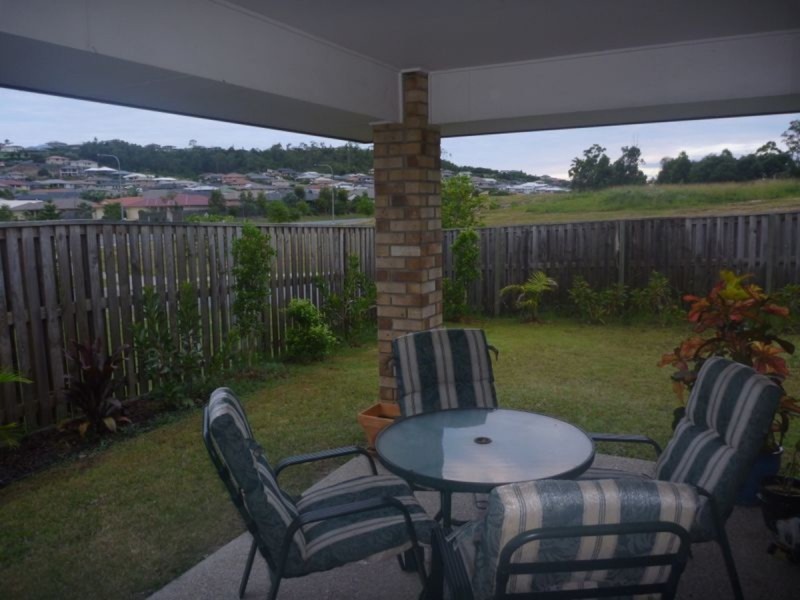 7 Witheren Circuit, Pacific Pines QLD 4211