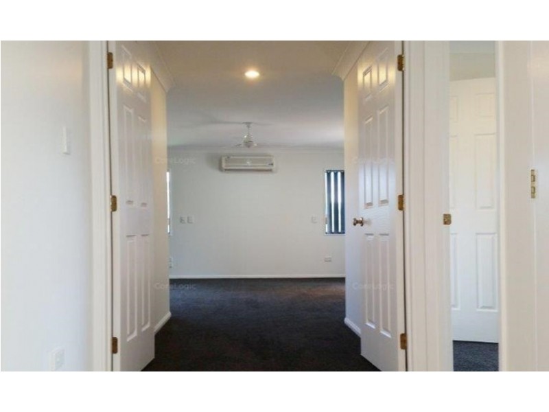 5 Maui Crescent, Oxenford QLD 4210