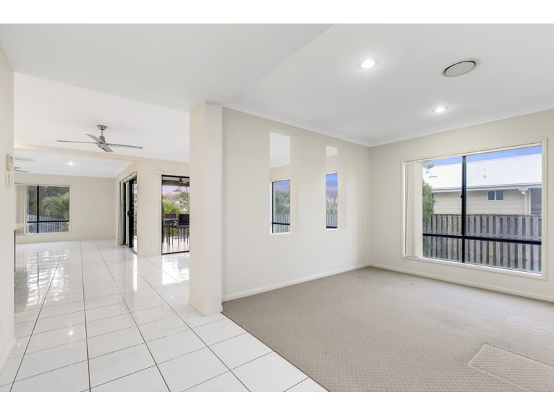 26 Mcauley Parade, Pacific Pines QLD 4211