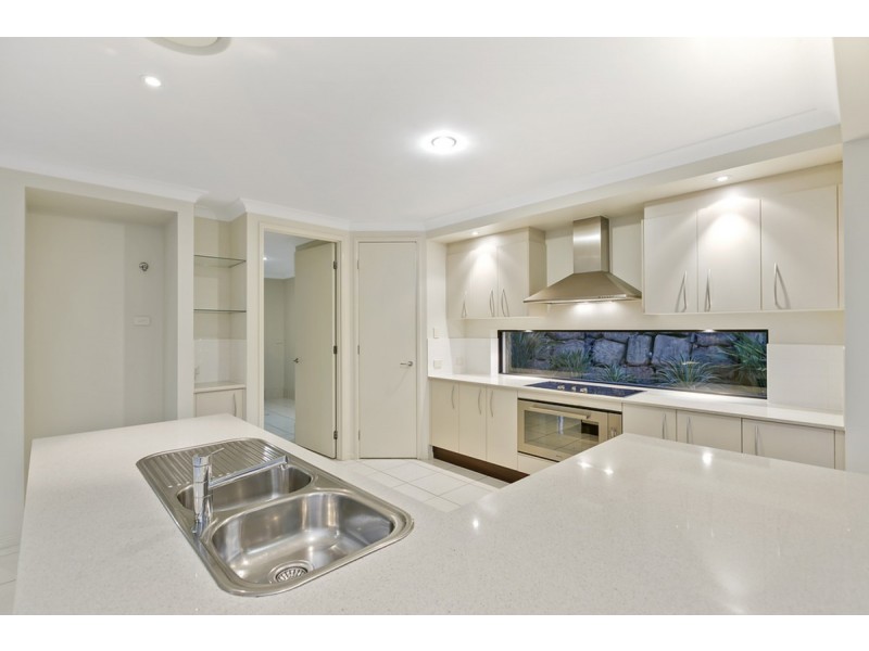 26 Mcauley Parade, Pacific Pines QLD 4211