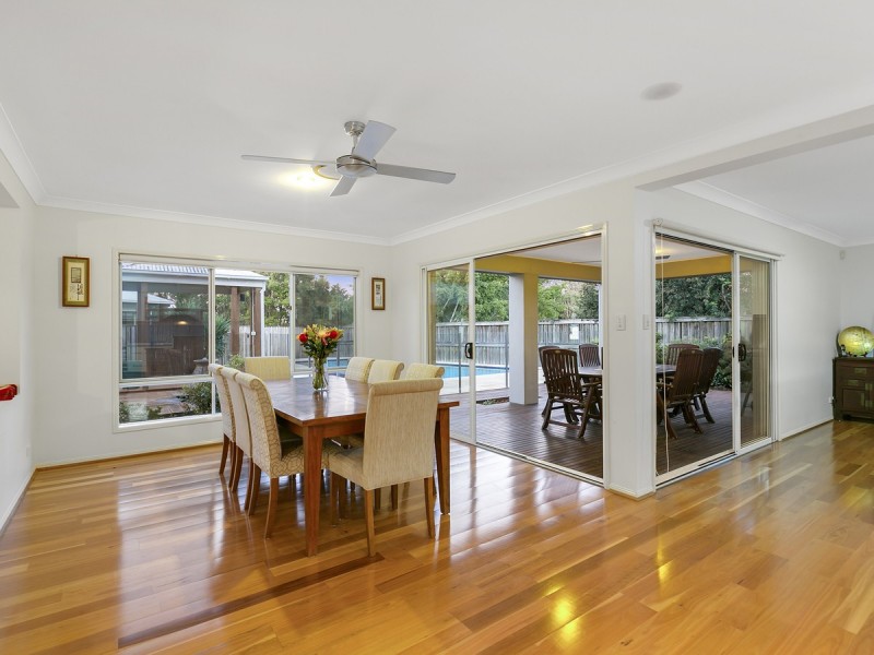 12 Thames Place, Oxenford QLD 4210