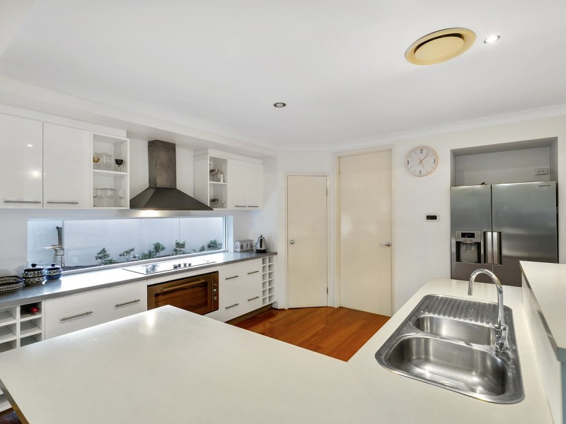 12 Thames Place, Oxenford QLD 4210