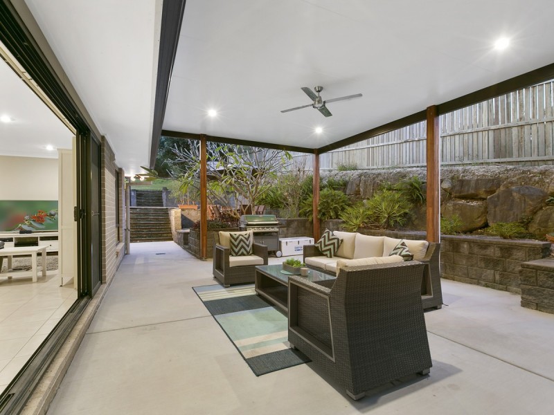 40 Hawkesbury Avenue, Pacific Pines QLD 4211