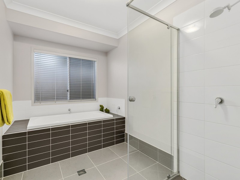 7 Peel Street, Upper Coomera QLD 4209