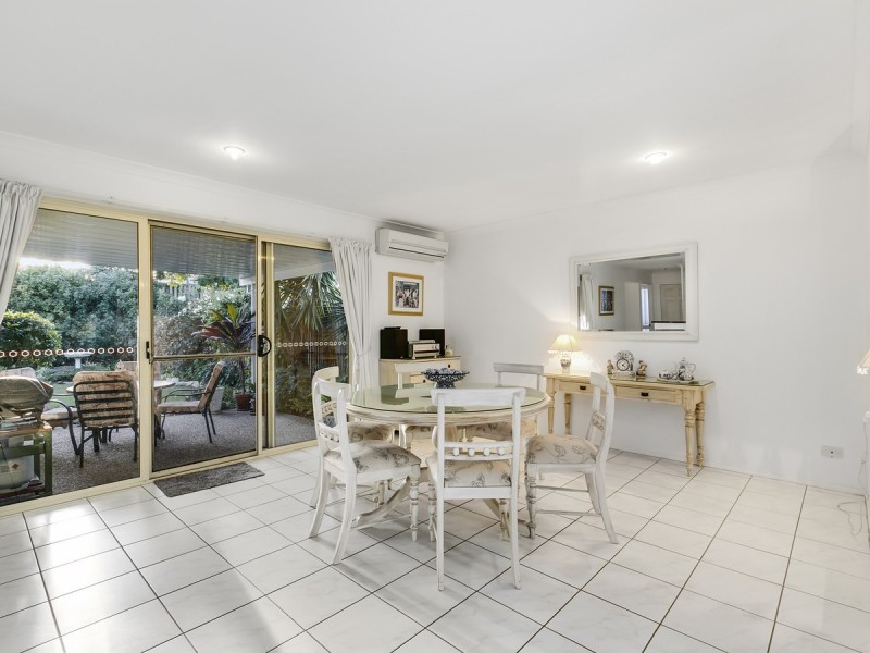 26 Molokai Crescent, Pacific Pines QLD 4211