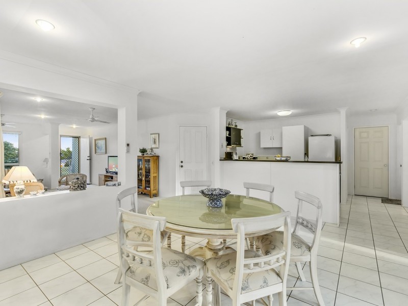 26 Molokai Crescent, Pacific Pines QLD 4211