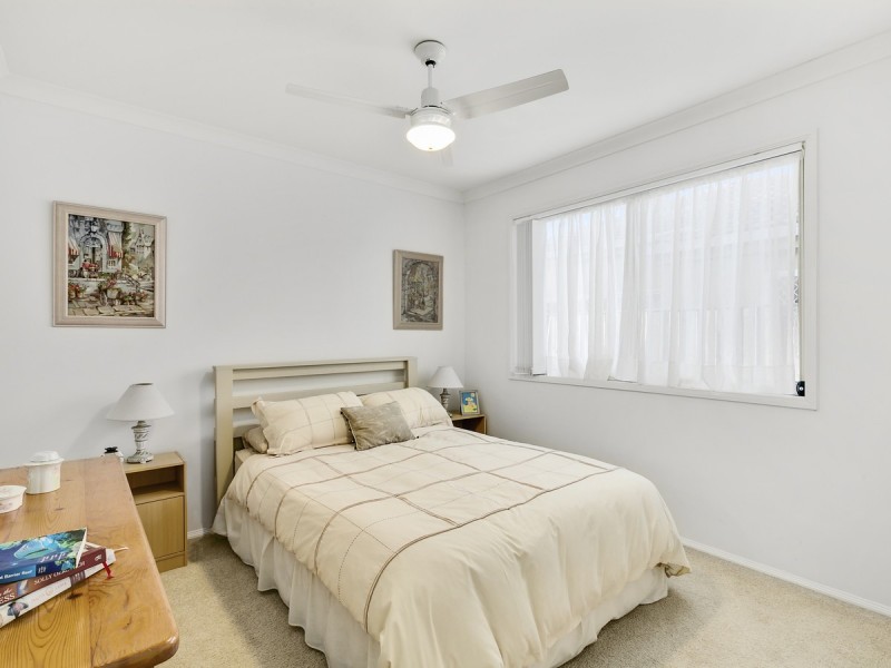 26 Molokai Crescent, Pacific Pines QLD 4211