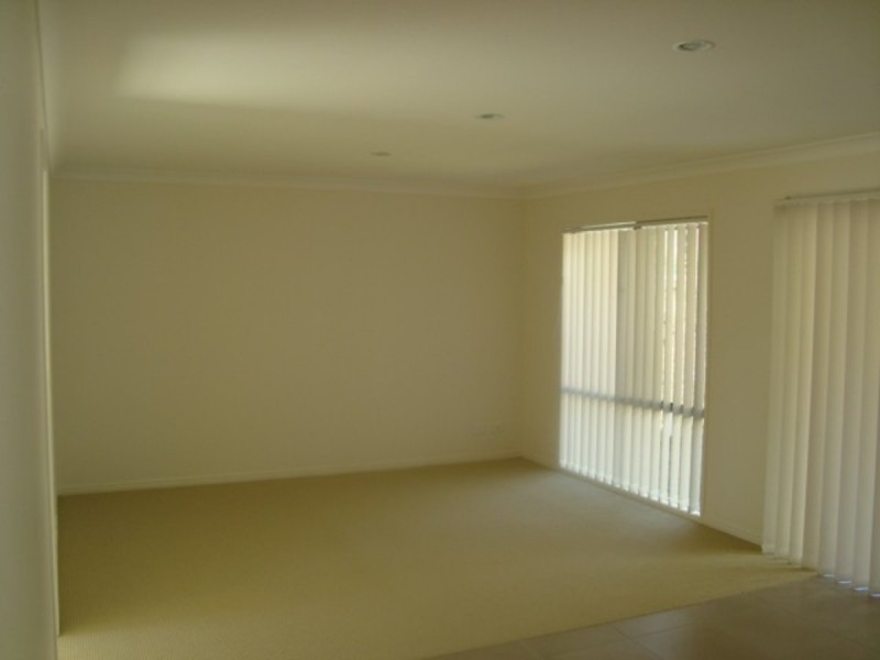 18 Murray Circuit, Upper Coomera QLD 4209