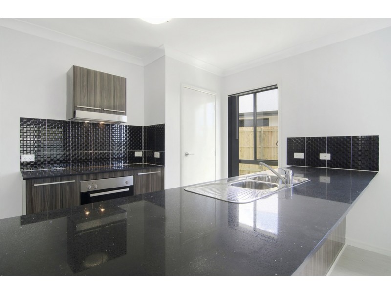 18 Angahook Crescent, Upper Coomera QLD 4209