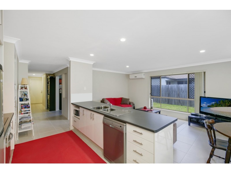 26 Bellinger Key, Pacific Pines QLD 4211