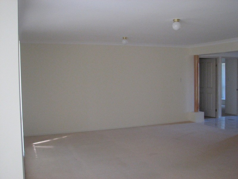 56 Manra Way, Pacific Pines QLD 4211