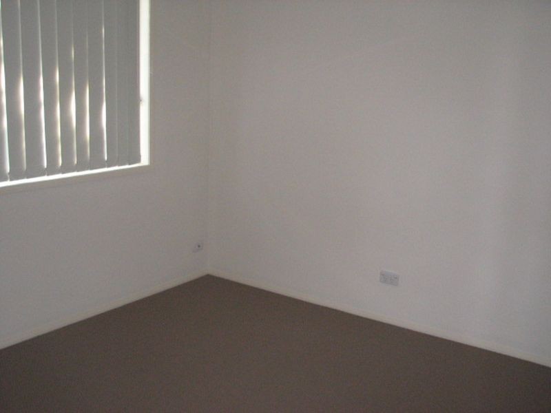 30 Molokai Crescent, Pacific Pines QLD 4211