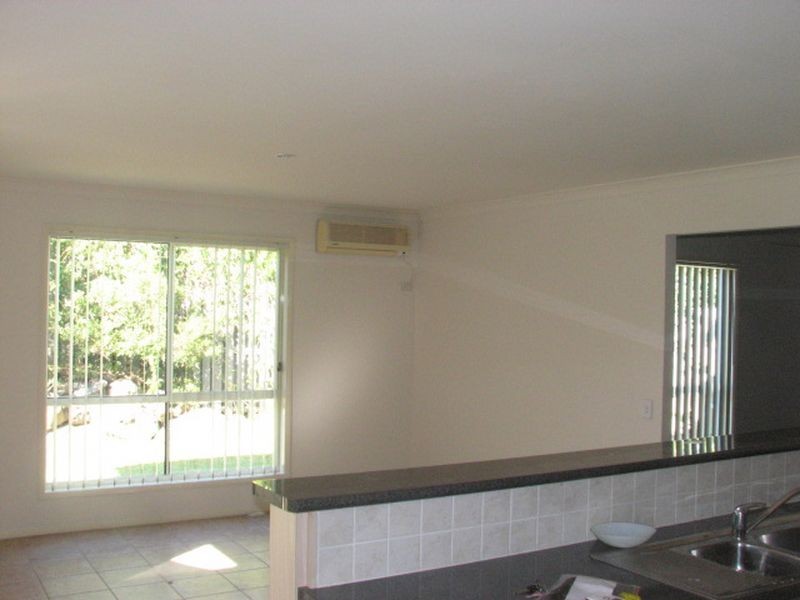 30 Molokai Crescent, Pacific Pines QLD 4211