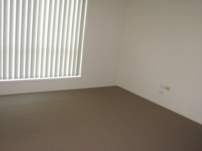 30 Molokai Crescent, Pacific Pines QLD 4211