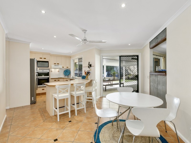 11 Studio Drive, Oxenford QLD 4210