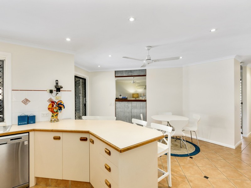 11 Studio Drive, Oxenford QLD 4210