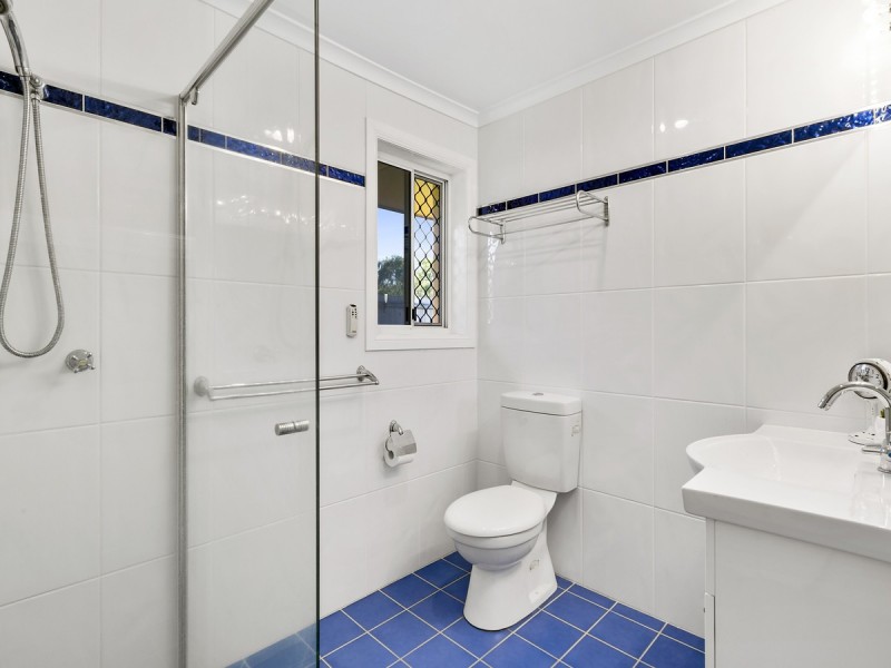 11 Studio Drive, Oxenford QLD 4210