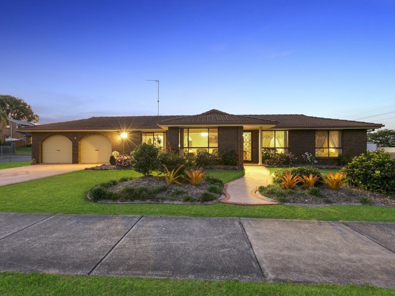 13 California Drive, Oxenford QLD 4210