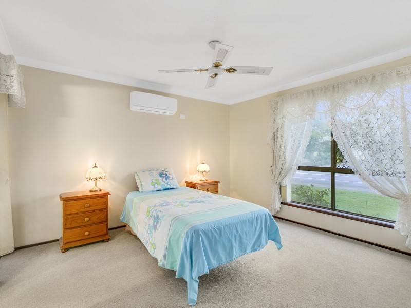 13 California Drive, Oxenford QLD 4210