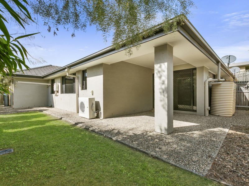 1/25 Hadrian Crescent, Pacific Pines QLD 4211