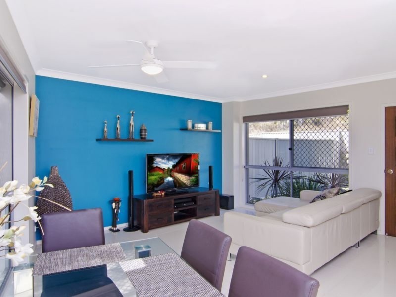 3/1 Aspect Place, Pacific Pines QLD 4211