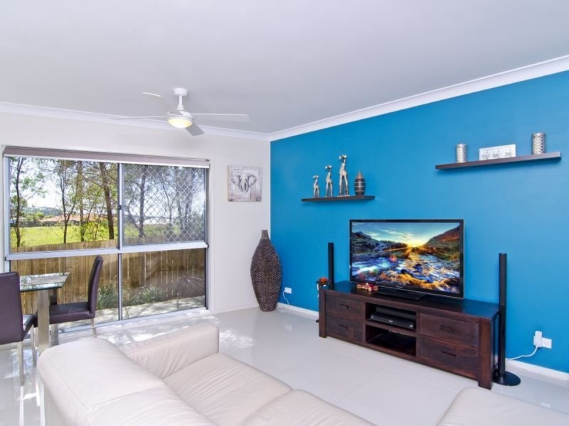 3/1 Aspect Place, Pacific Pines QLD 4211