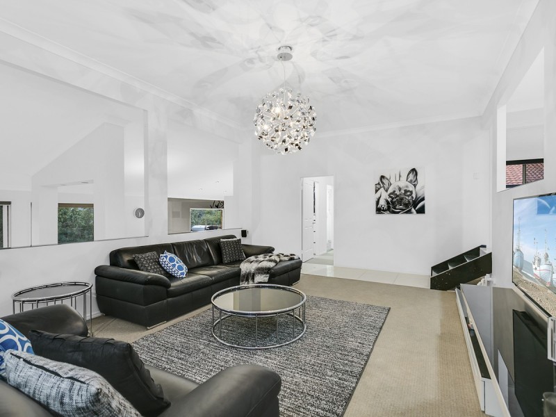 18 Bonin Close, Pacific Pines QLD 4211