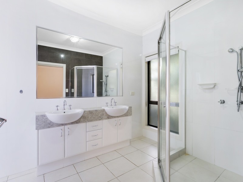 3 Ceil Circuit, Coomera Waters QLD 4209