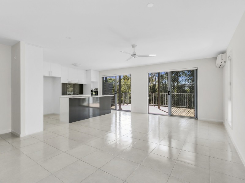14/37 Witheren Circuit, Pacific Pines QLD 4211