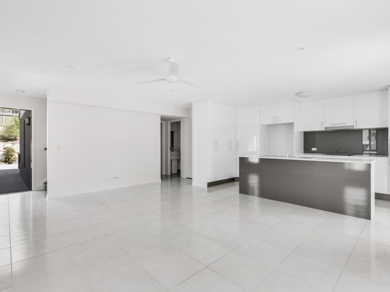 14/37 Witheren Circuit, Pacific Pines QLD 4211
